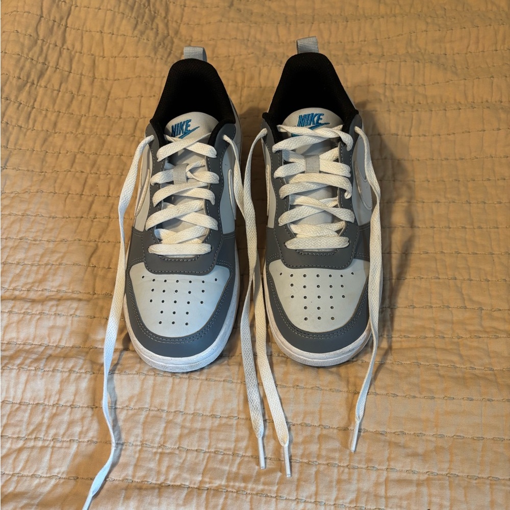 Nike Kids Sneakers Gray and White